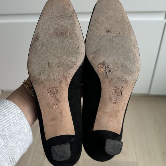 Vaneli Black Suede Kitten Heeled Pump - Picture 7 of 8